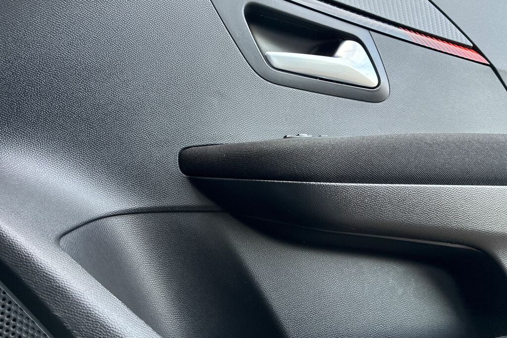 Peugeot 208 1.2 Puretech 100 Allure Grey #16