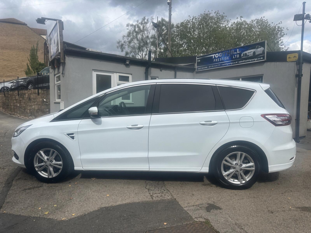 Ford S-Max S-max Titanium T Red #9