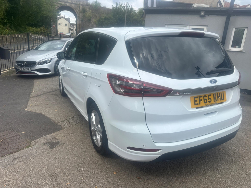 Ford S-Max S-max Titanium T Red #7