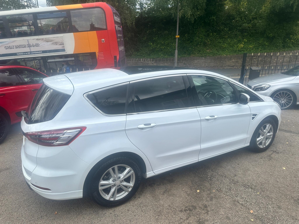 Ford S-Max S-max Titanium T Red #13