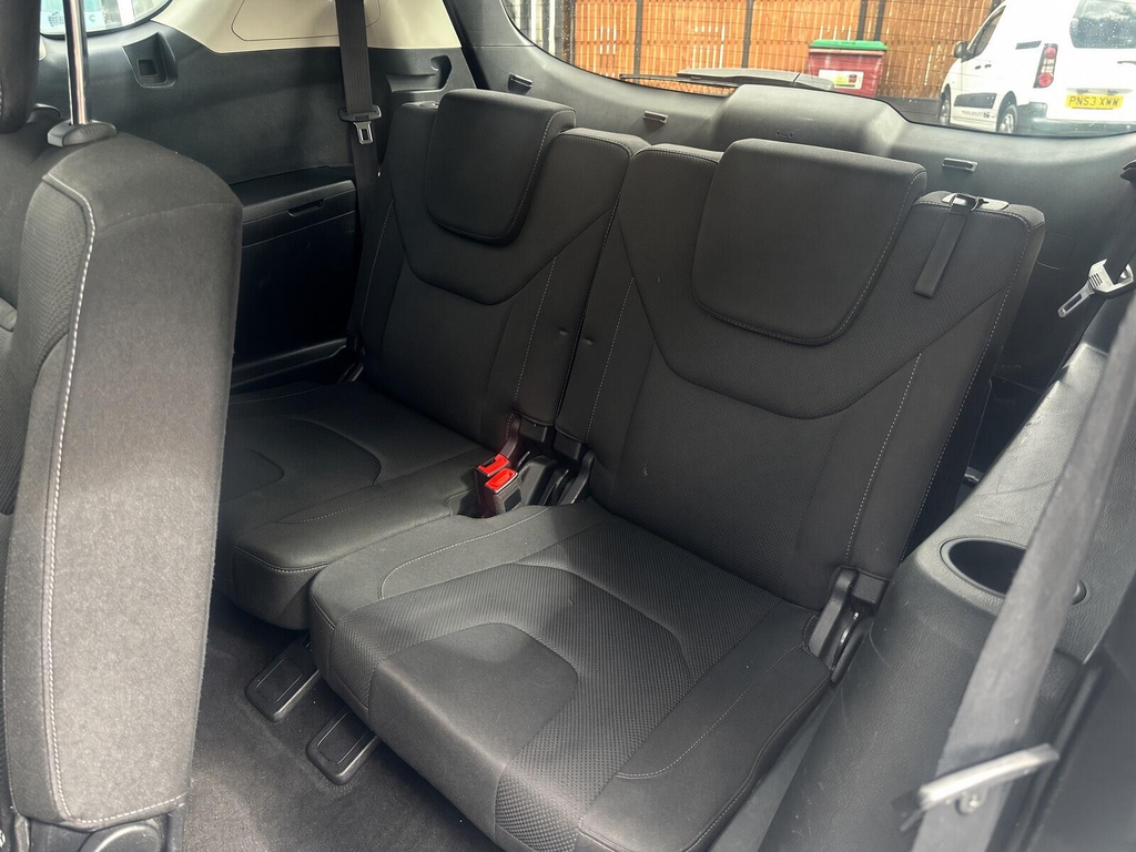 Ford S-Max S-max Titanium T Red #23