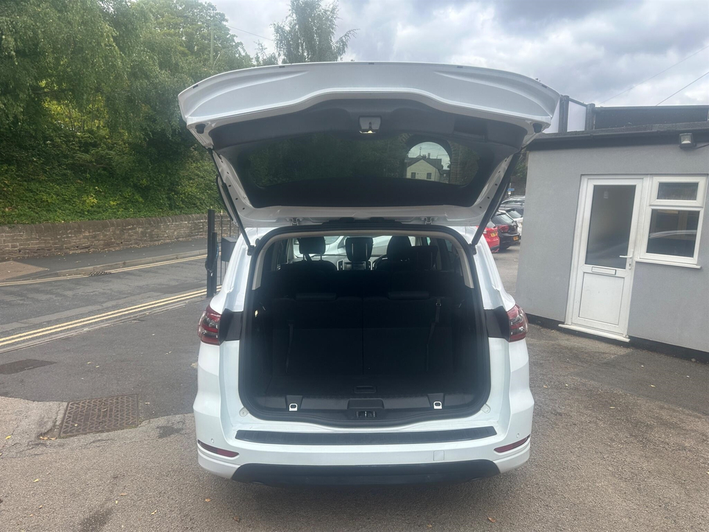 Ford S-Max S-max Titanium T Red #11