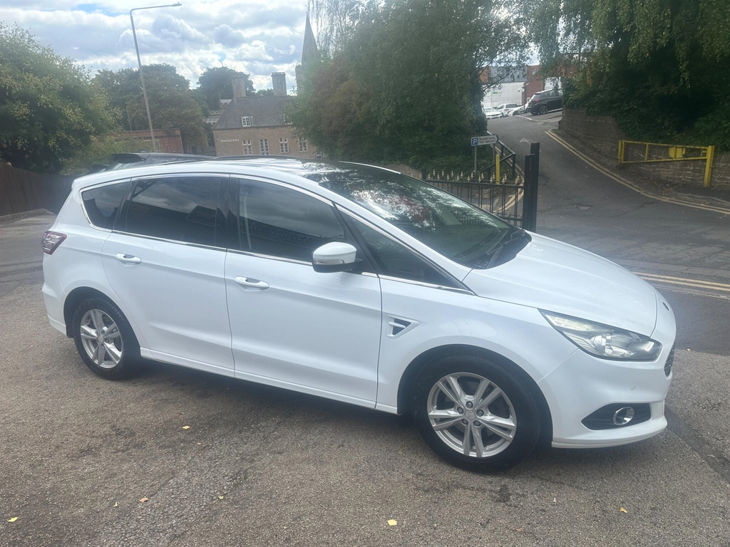 Ford S-Max S-max Titanium T Red #12