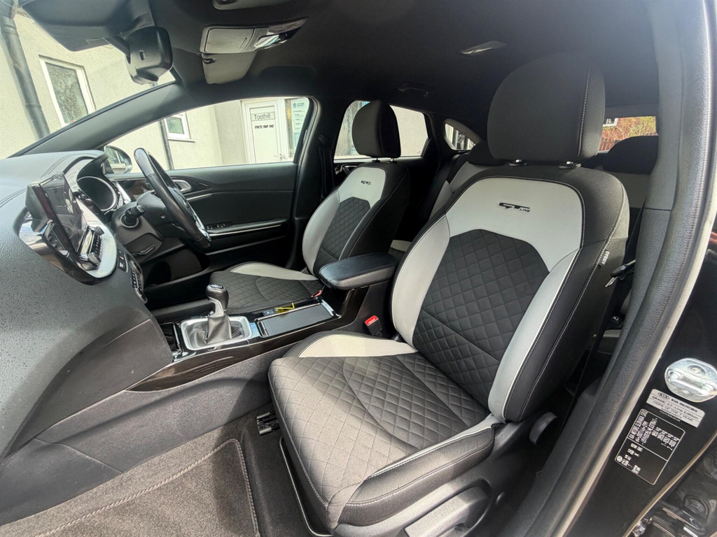 Kia Proceed Shooting Brake 1.5T Gdi Isg Gt-l White #31