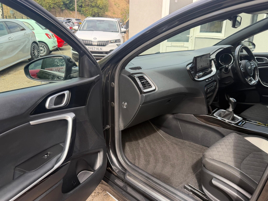 Kia Proceed Shooting Brake 1.5T Gdi Isg Gt-l White #30
