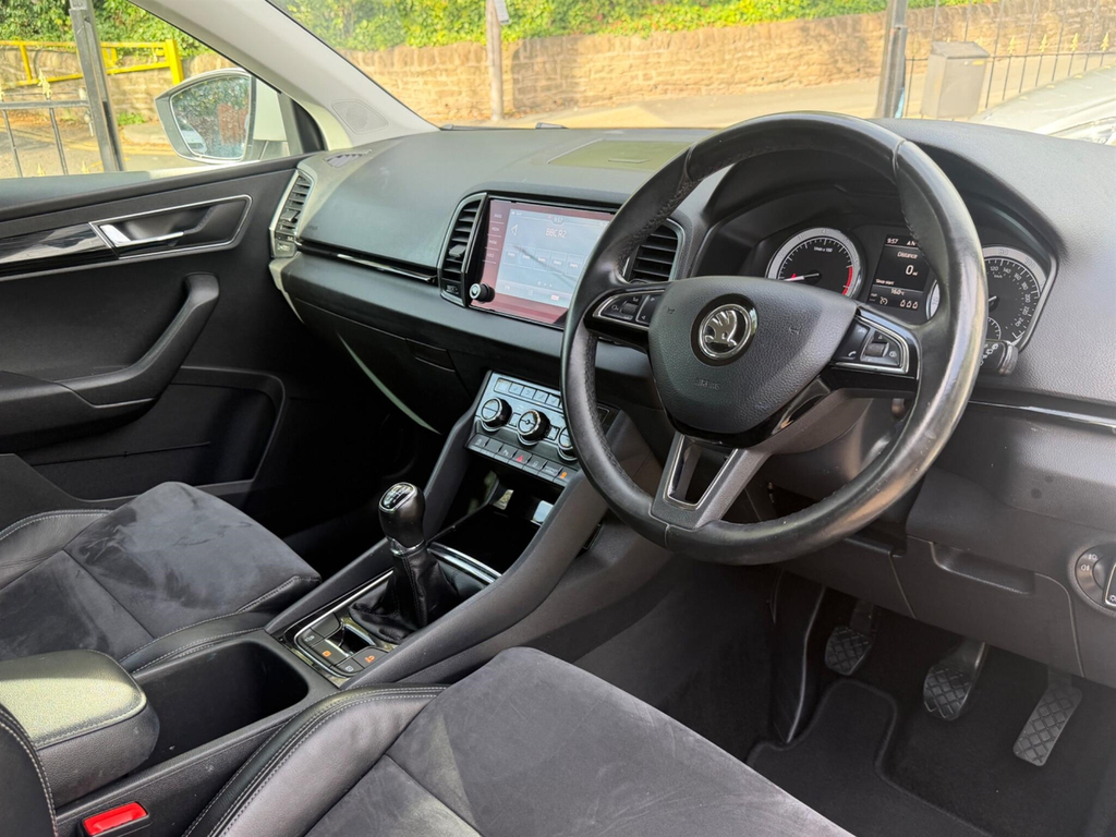 Skoda Karoq 1.5 Tsi Se L Euro 6 Ss White #3