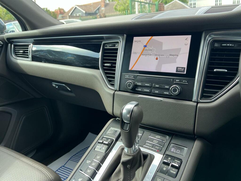 Porsche Macan 3.0L S Pdk 340 Bhp Grey #24