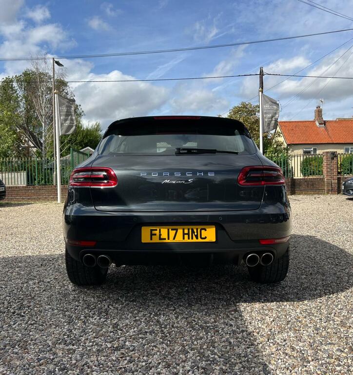 Porsche Macan 3.0L S Pdk 340 Bhp Grey #8