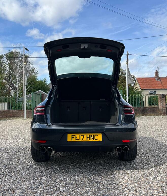 Porsche Macan 3.0L S Pdk 340 Bhp Grey #10