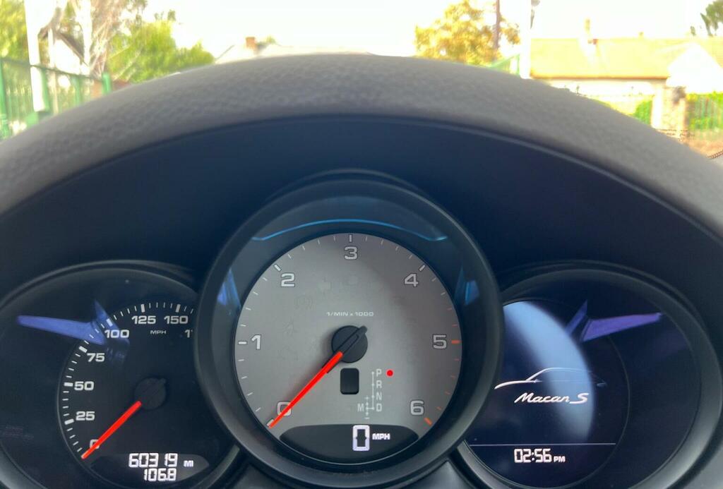 Porsche Macan 3.0L S Pdk 340 Bhp Grey #17
