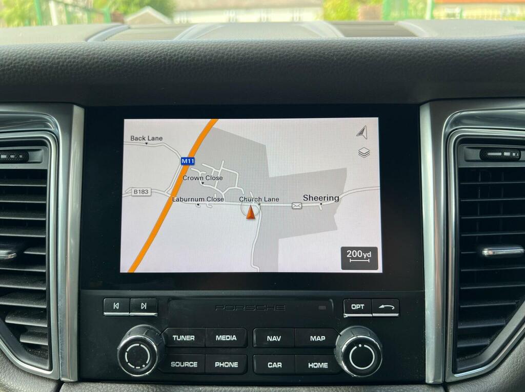 Porsche Macan 3.0L S Pdk 340 Bhp Grey #26
