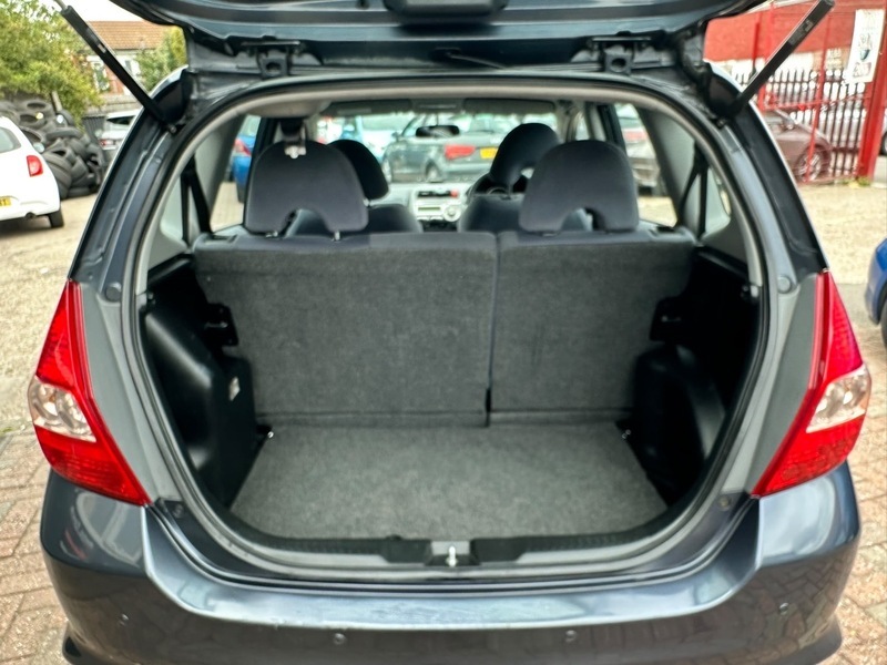 Honda Jazz 1.4 I-dsi Se Red #8