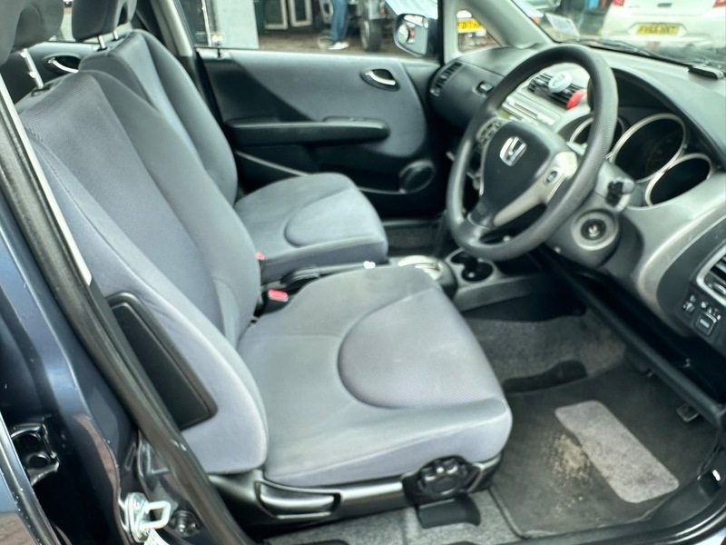 Honda Jazz 1.4 I-dsi Se Red #5