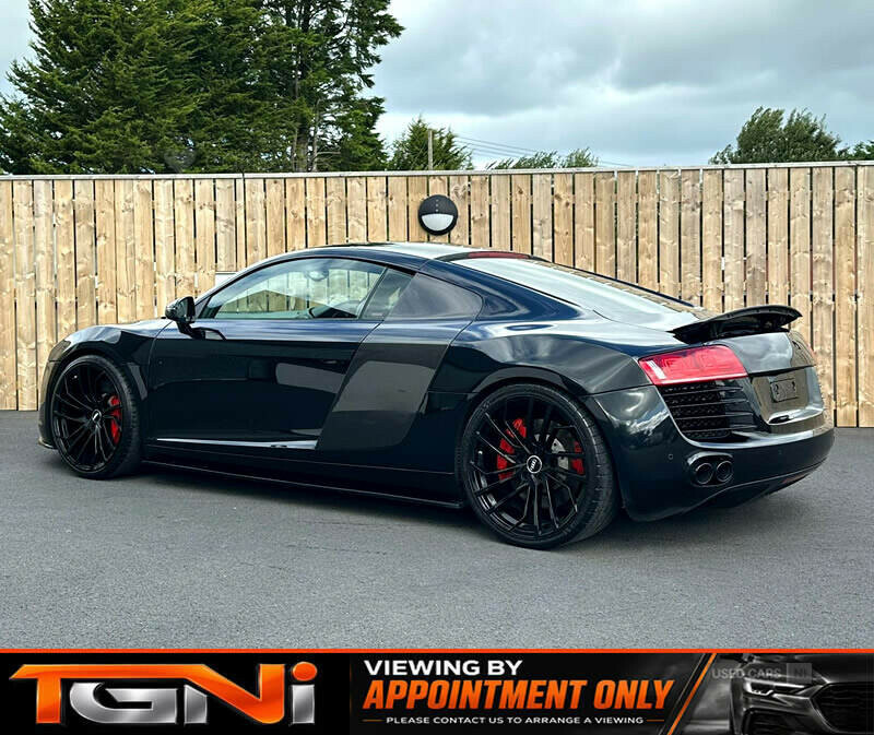 Audi R8 4.2 Fsi Quattro R Tronic Black #2