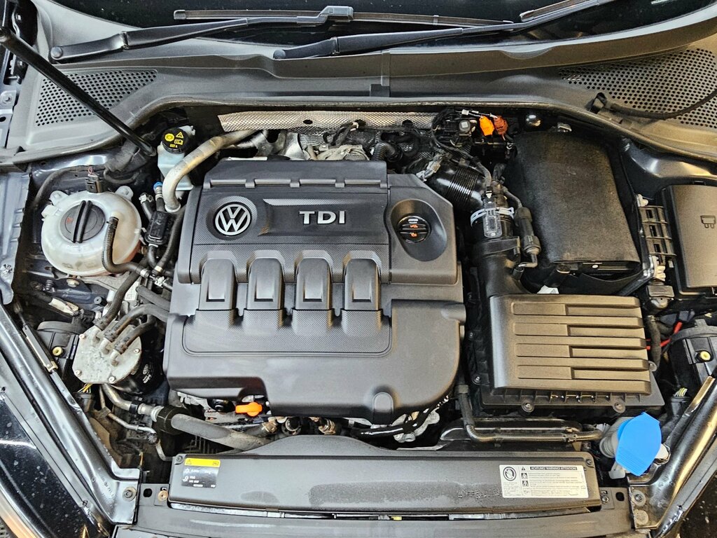 Volkswagen Golf Tdi Bluemotion Tech Se  #24