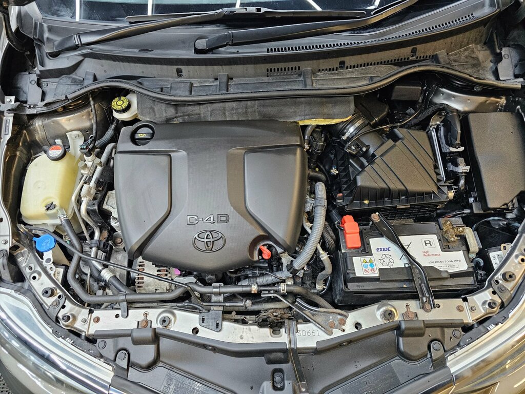 Toyota Auris Hatchback Black #24