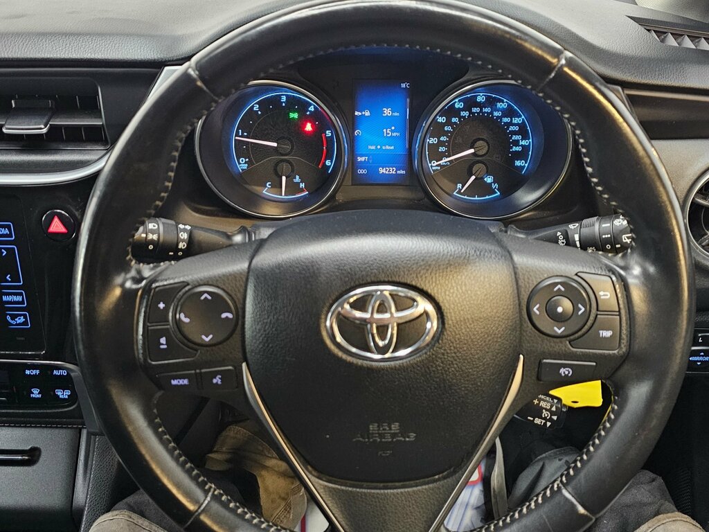 Toyota Auris Hatchback Black #8