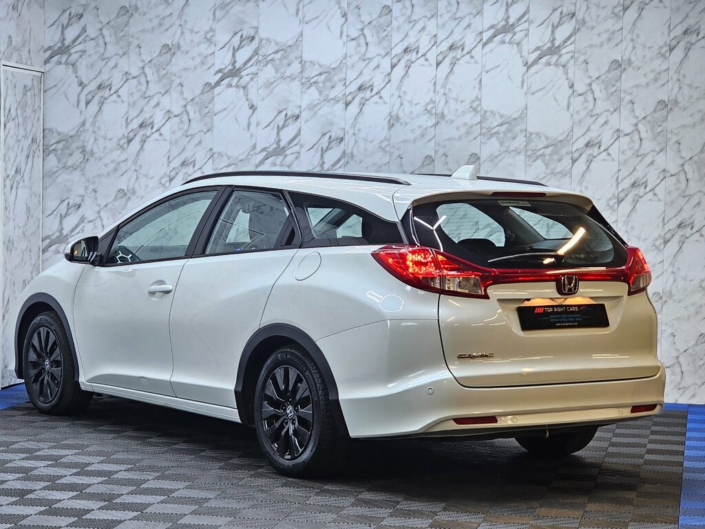 Honda Civic 1.6 I-dtec Se Plus Tourer Ss 120 Ps Diese White #5