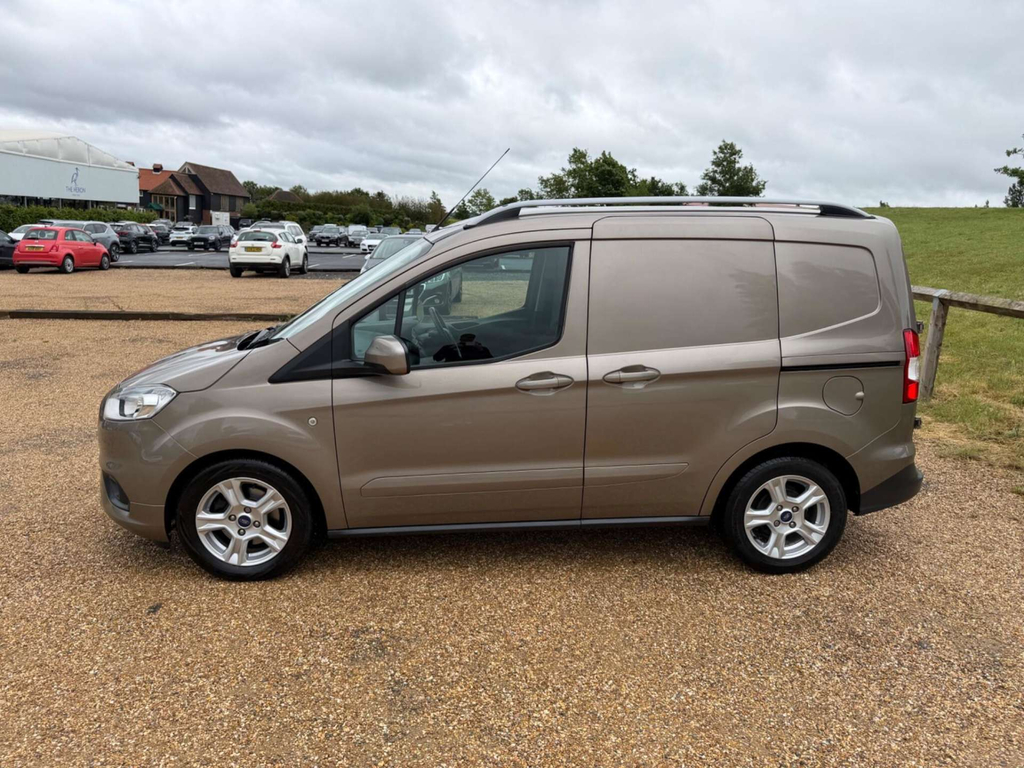 Ford Transit Courier Ecoboost Limited L1 Euro 6 EA23PNZ Silver #4
