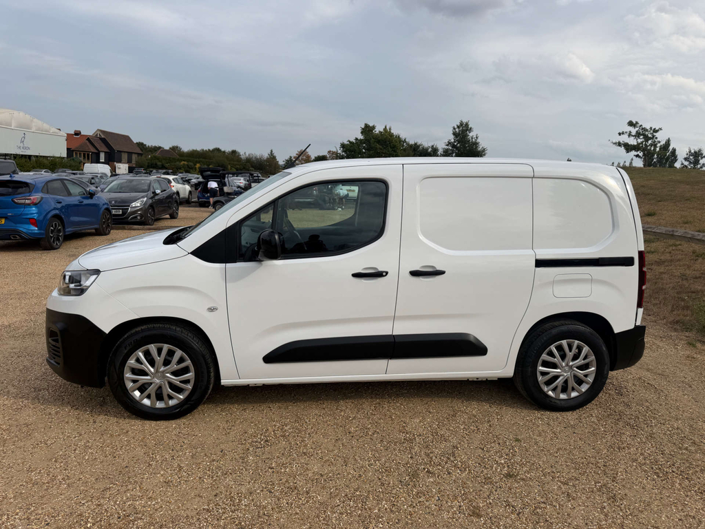Citroen e-Berlingo 800 50Kwh Enterprise M Pro Swb 7.4Kw Charger White #4