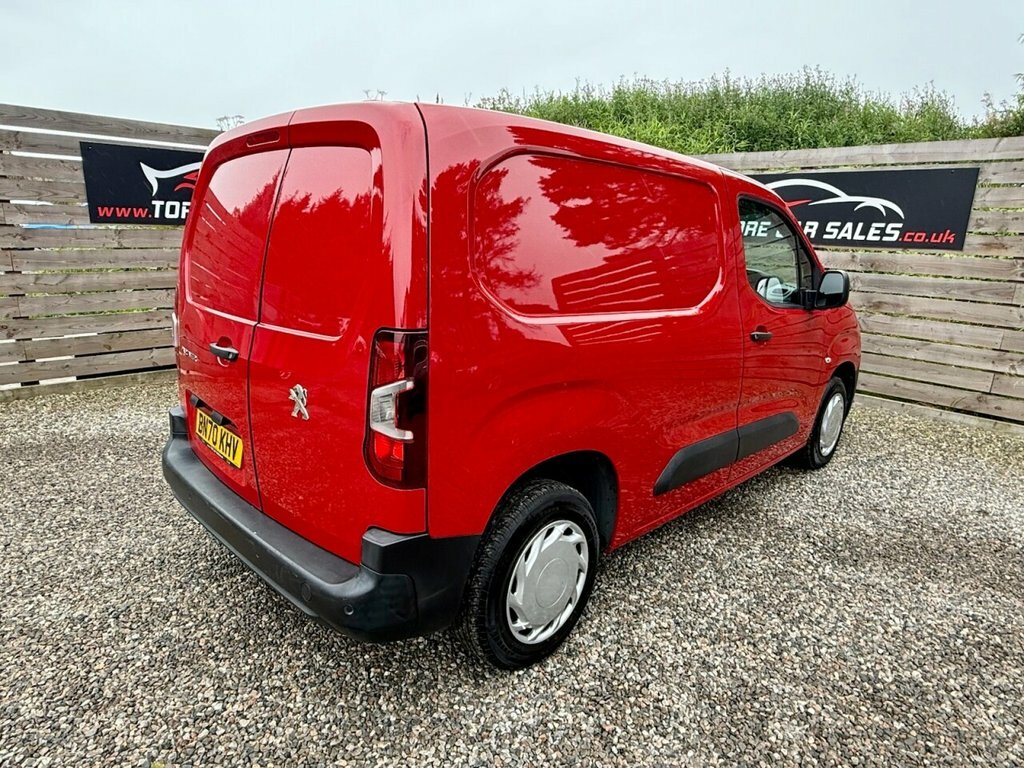 Peugeot Partner 1.5L Professional Red #3