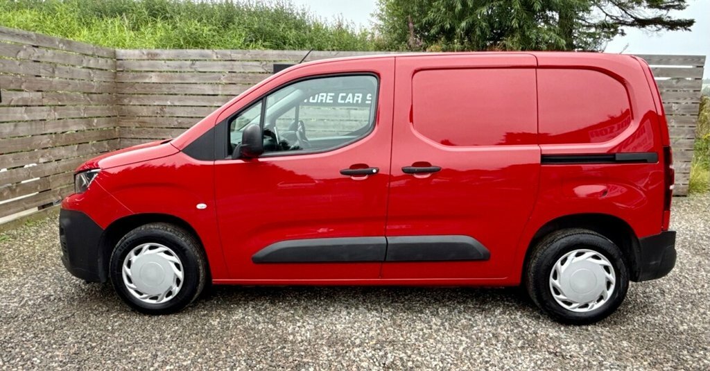 Peugeot Partner 1.5L Professional Red #6