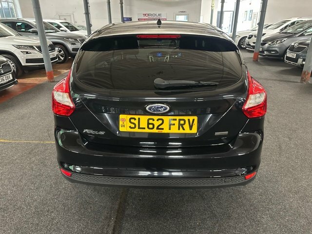 Ford Focus 1.6 Zetec Hatchback Silver #12
