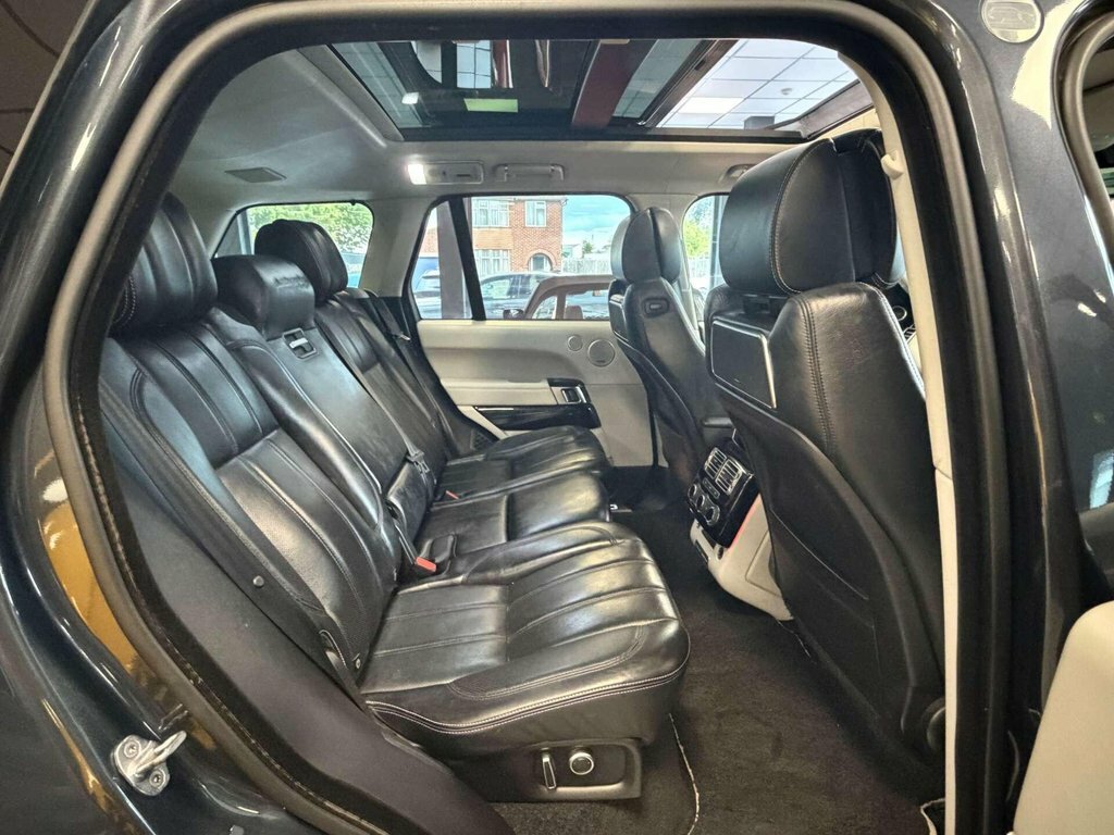 Land Rover Range Rover Automatic Grey #25