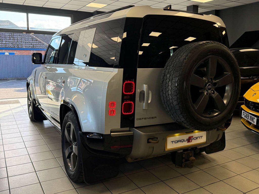 Land Rover Defender 3.0 Defender X-dynamic Hse D Mhev 4Wd #2