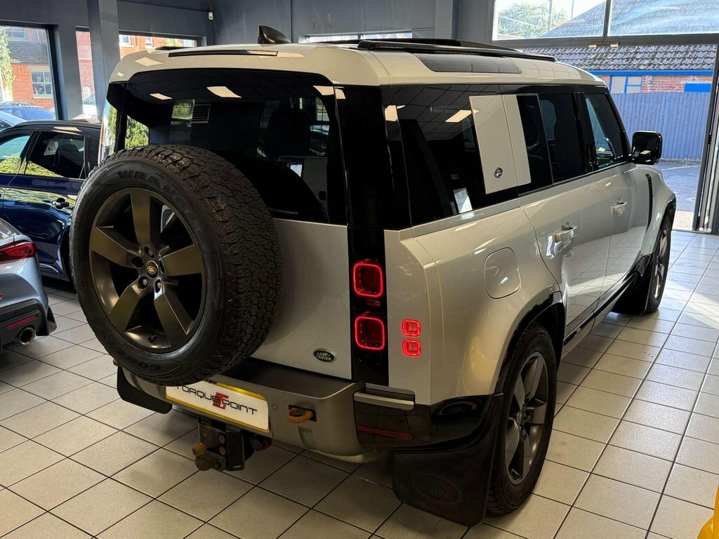 Land Rover Defender 3.0 D250 X-dynamic Se 90 Black #18