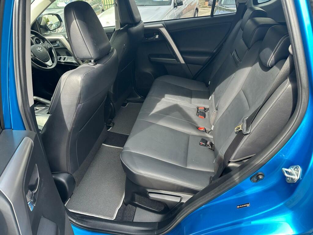 Toyota Rav 4 D-4d Excel White #16