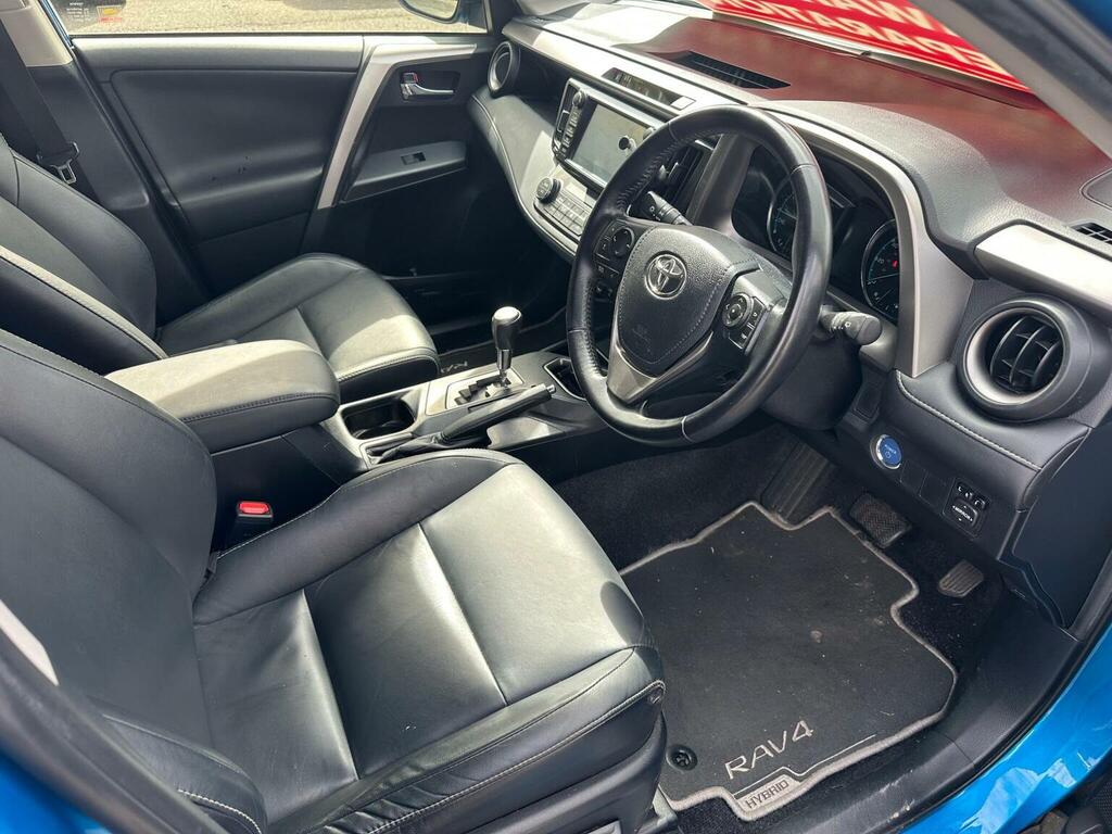 Toyota Rav 4 D-4d Excel White #15