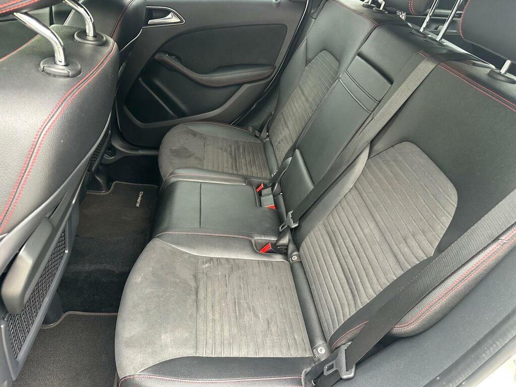Mercedes-Benz B Class B180d Amg Line Executive Black #23