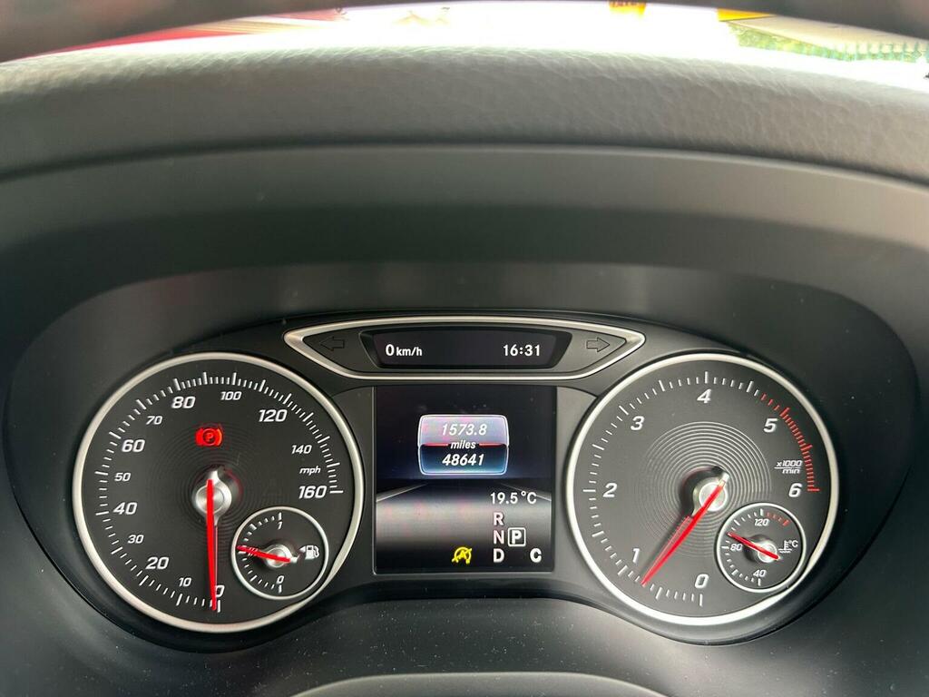 Mercedes-Benz B Class B180d Amg Line Executive Black #26