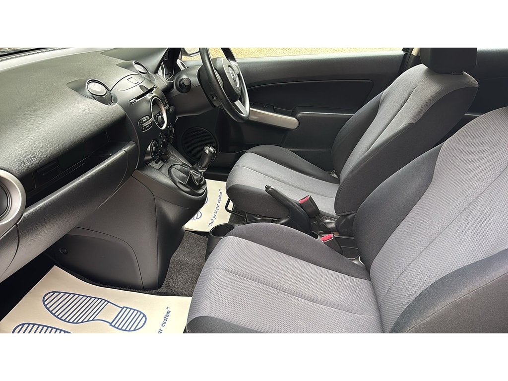 Mazda 2 1.5 Sport Euro  #13