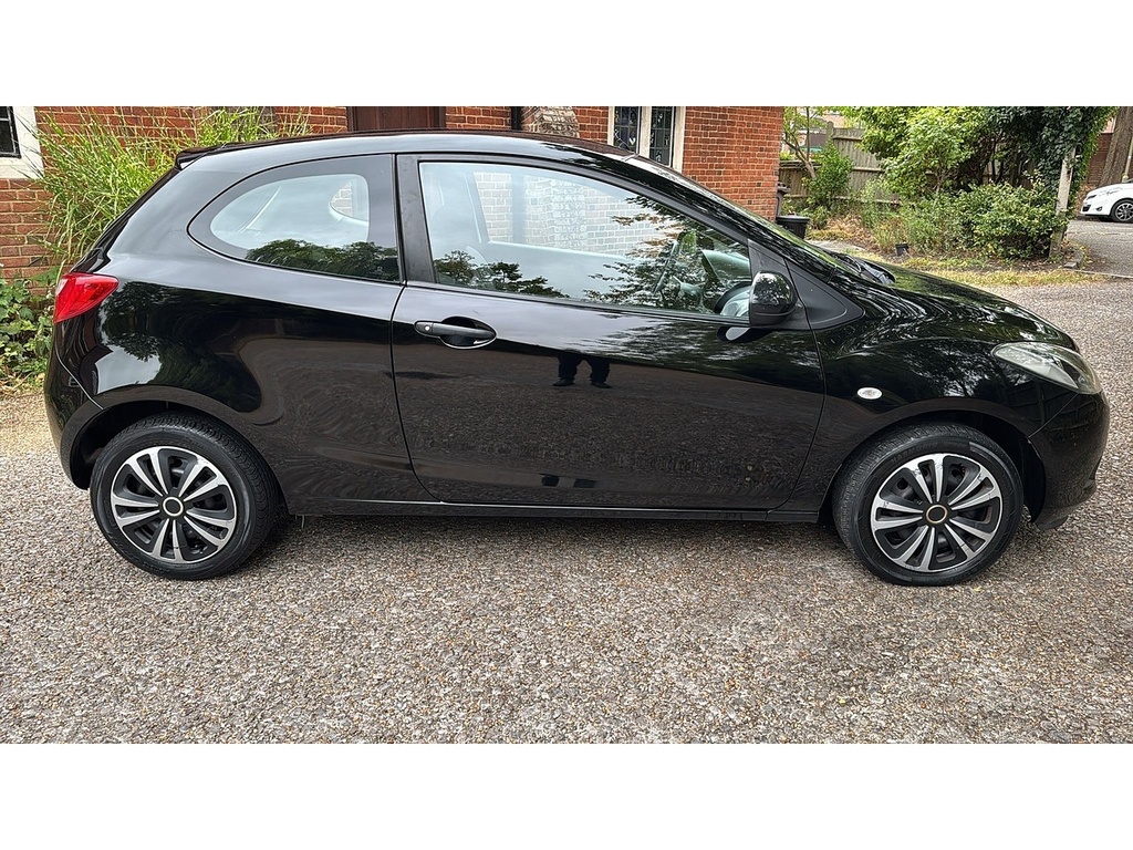 Mazda 2 1.5 Sport Euro  #8