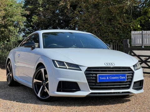 Audi TT 1.8 Tfsi Black White