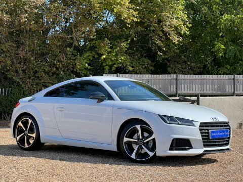 Audi TT 1.8 Tfsi Black White #3