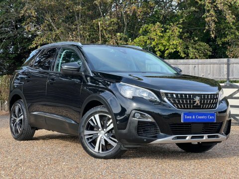 Peugeot 3008 1.2 Puretech Allure Black #2