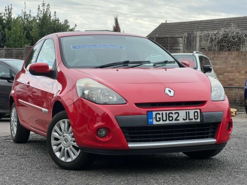Renault Clio 1.2 Expression Red