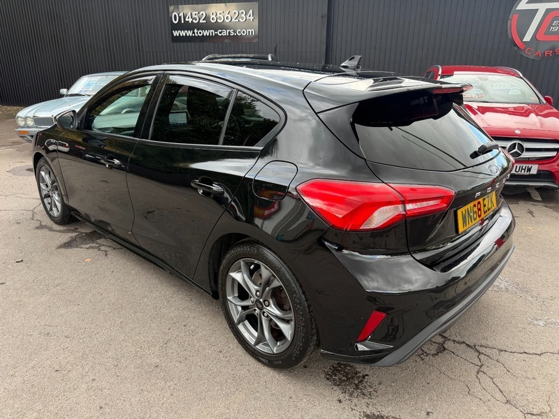 Ford Focus St-line-6 Speed Full Service WN68EZK Black #4