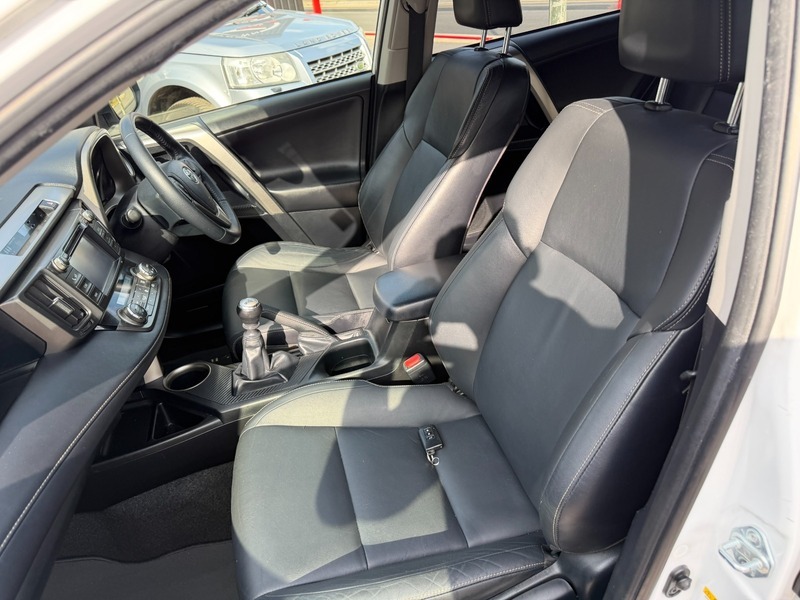 Toyota Rav 4 D-4d Icon Black #7