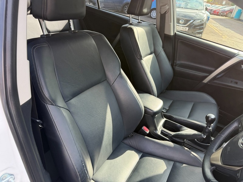 Toyota Rav 4 D-4d Icon Black #6