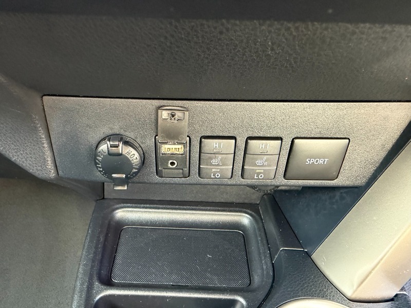 Toyota Rav 4 D-4d Icon Black #9