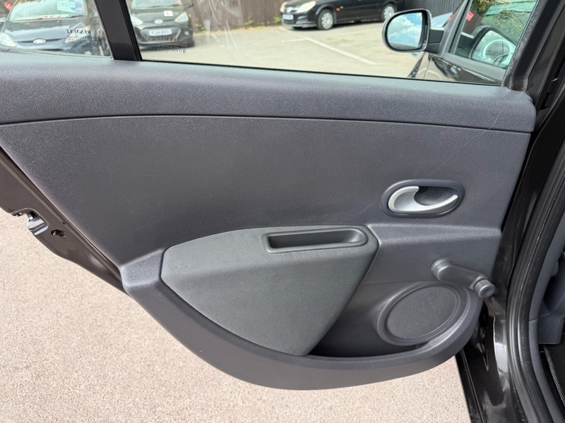 Renault Clio Hatchback 1.2 Tce 16V Dynamique 200909 Grey #24