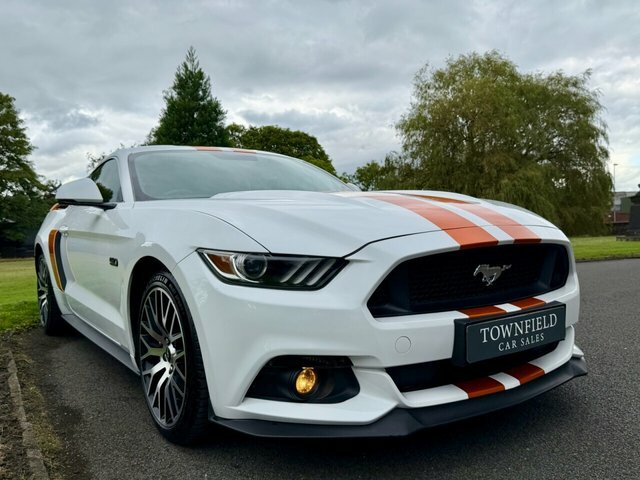 Ford Mustang Gt Black #22