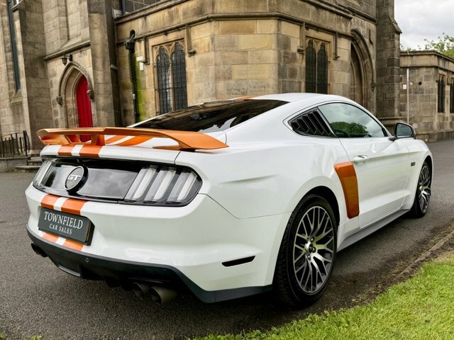 Ford Mustang Gt Black #8