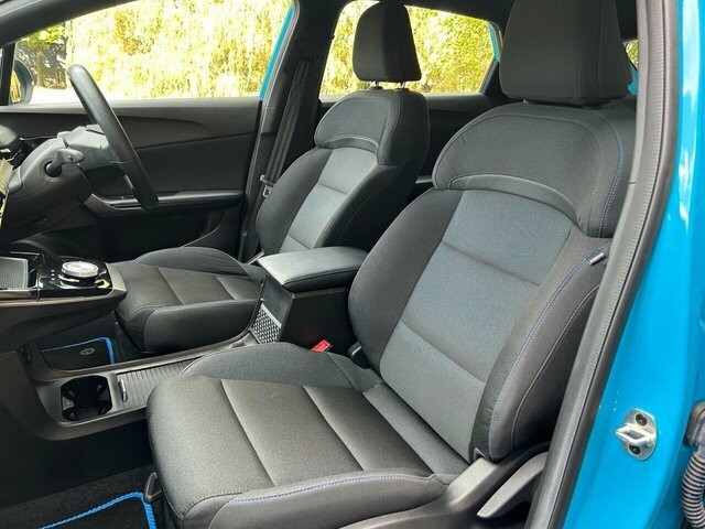 MG MG4 51Kwh Se Hatchback 170 Ps Blue #2