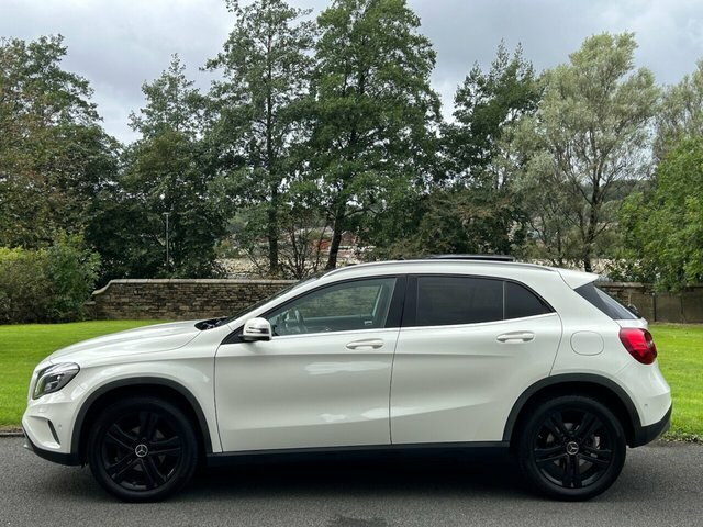 Mercedes-Benz GLA Class  Red #11