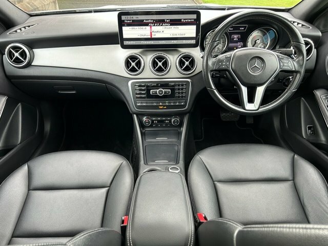 Mercedes-Benz GLA Class 2.1 Gla220 Cdi Sport Suv 7G-dct 4Matic White #6